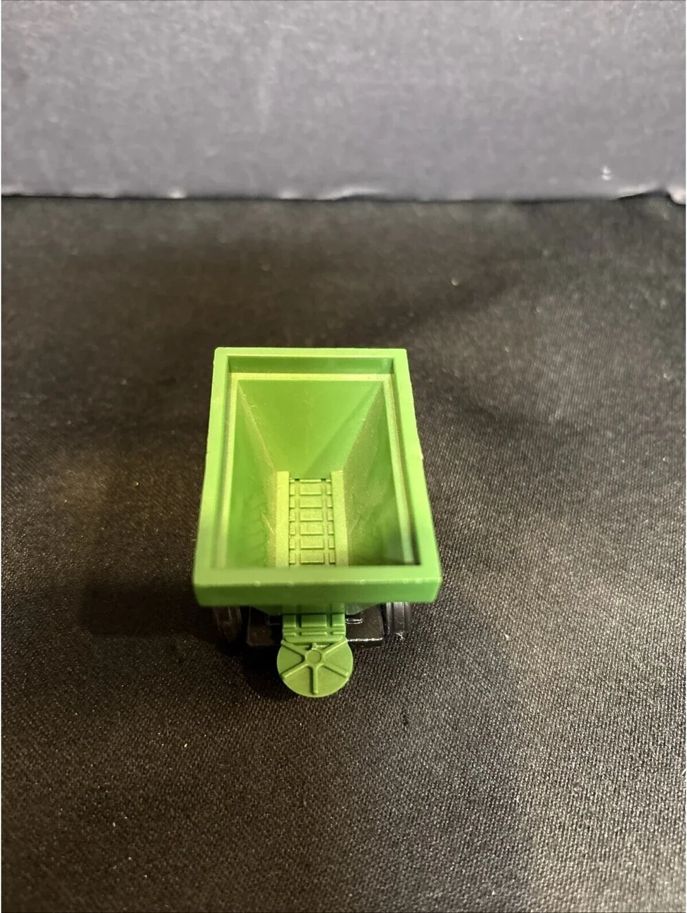 VTG 1967 ERTL John Deere Grain Cart Made In USA 1/64 Great Unplayed With Toy
